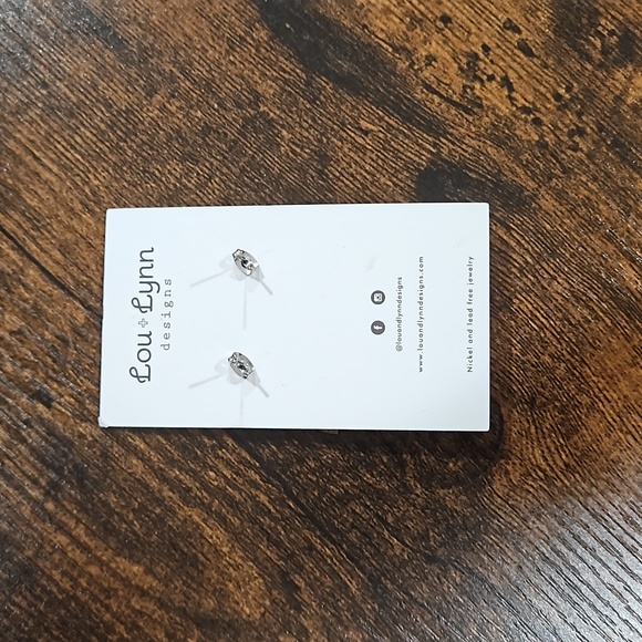 Walnut Earrings - Picture 2 of 2